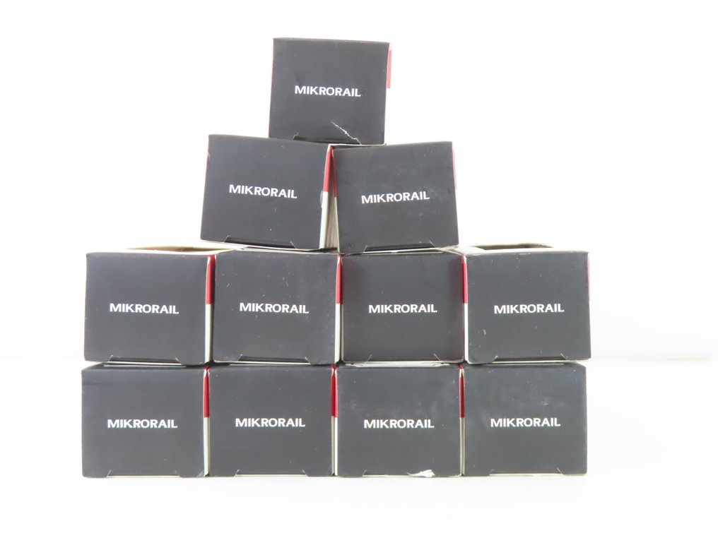 Micro-rail H0 - Peisaj machetă tren (11) - 11x containere Zee de 40', printate cu 'Cosco' și 'CMA CGM'. #4.3