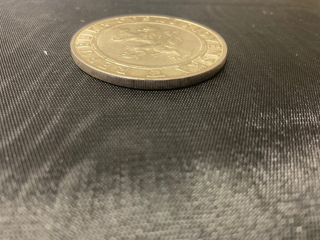 Τσεχοσλοβακία. 100 Korun 1955 / 10th Anniversary - Liberation from Germany  (χωρίς τιμή ασφαλείας) #3.2