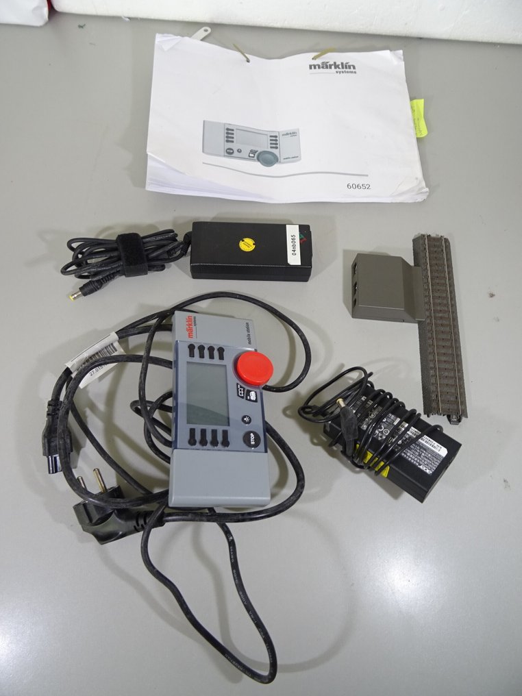 Märklin H0 - 60652 + 66191 - Digitális vezérlőegység (1) - Mobil állomás hálózati adapterrel #1.0