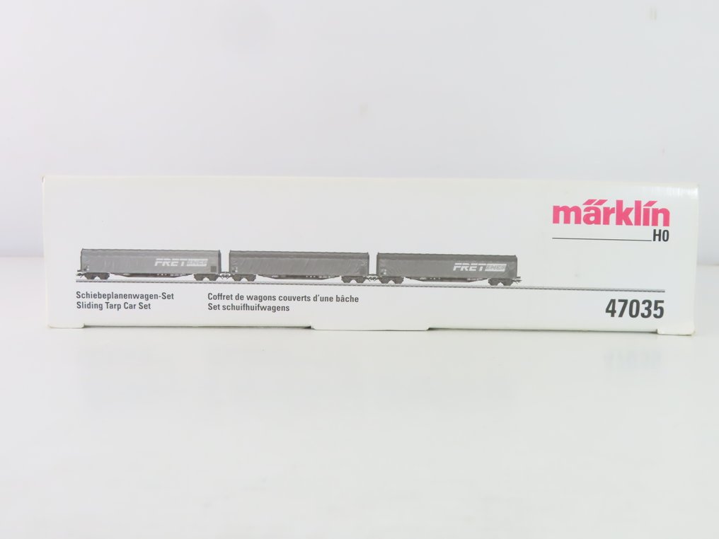 Märklin H0 - 47035 - Ensemble de wagons de marchandises pour trains miniatures (1) - Ensemble de wagons de marchandises en trois parties avec wagons fermés à quatre essieux. - SNCF #4.3