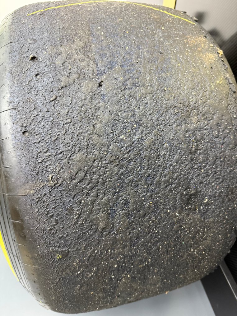含輪轂的整套輪胎 - Pirelli - Tyre complete on wheel #2.1