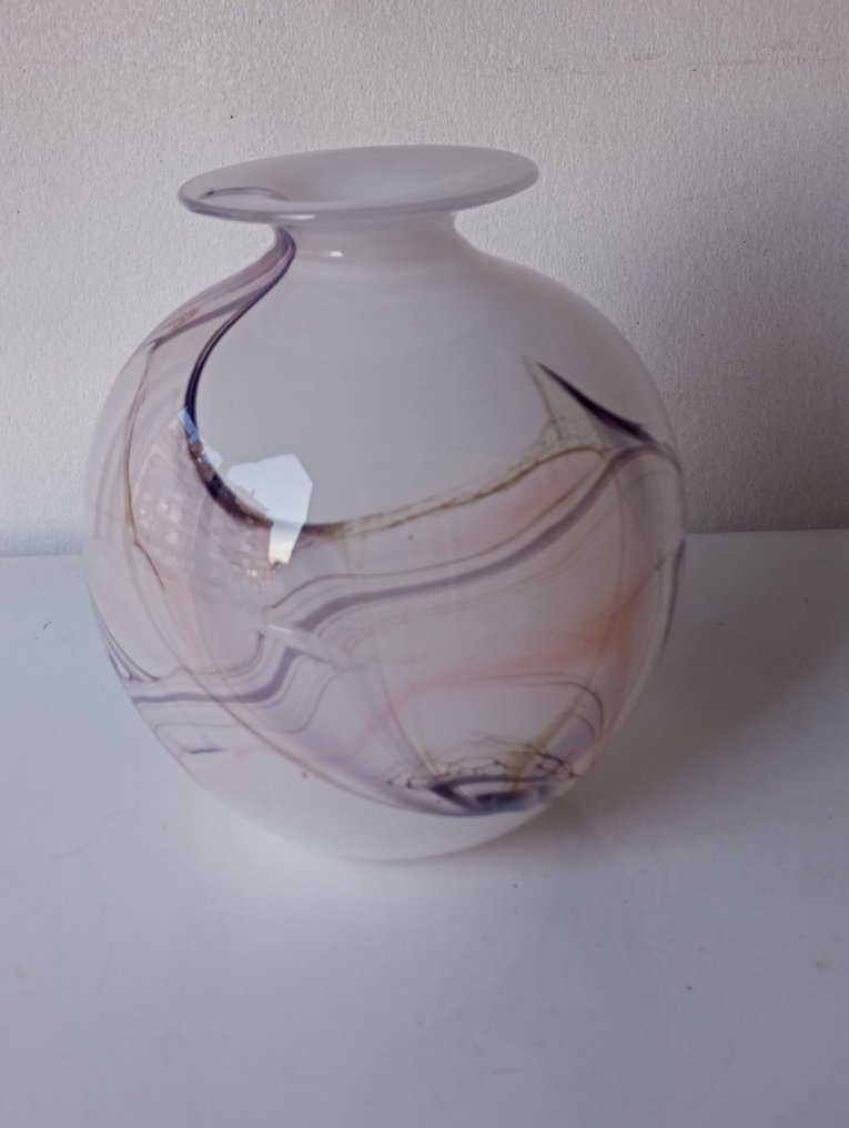 Vase - signed glass - Anthony Stern #3.2