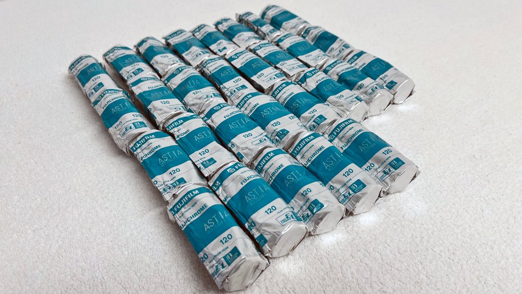 Fujichrome 29x rolfilm Astia 100F professional 120 expired | Αχρησιμοποίητο φιλμ #1.0