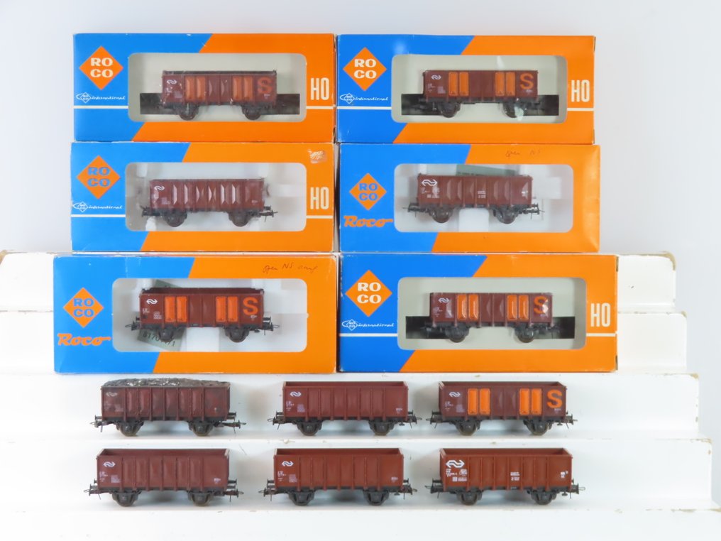 Roco H0 - o.a. 4314B/4311/4311C - Wagon de marchandises pour trains miniatures (12) - 12 camions ouverts de grande capacité, 2 places assises chacun. - NS #3.2
