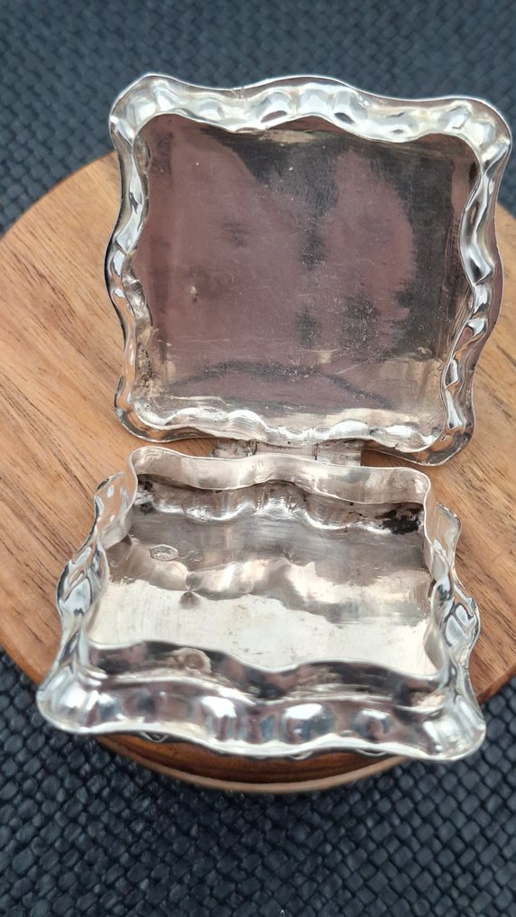 Schoonhoven - Caixa de comprimidos - Caixa de comprimidos - .835 prata - Caixa de comprimidos com filigrana. #2.1