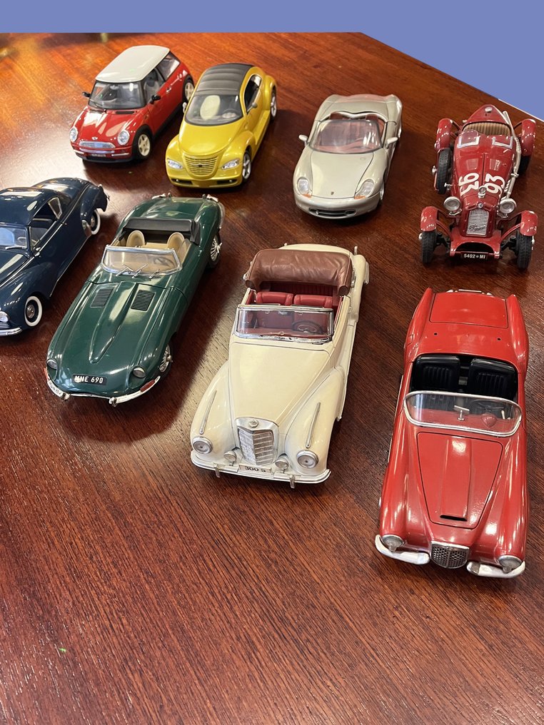 Bburago, Maisto, Solido, Polistil 1:18 - Modell autó (8) - Collezione di modelli di automobili in scala 1:18 #3.2