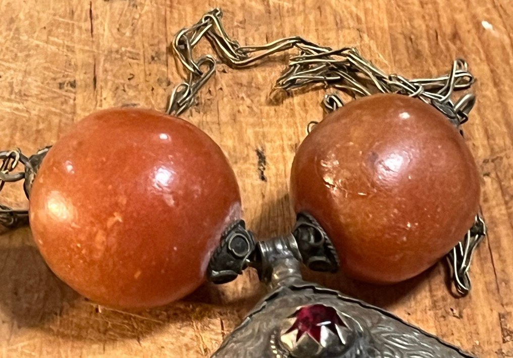 Marokkolainen kaulakoru, islamilainen taide, itämainen taide 1800- ja 1900-lukujen välillä. - orientalisti #2.1