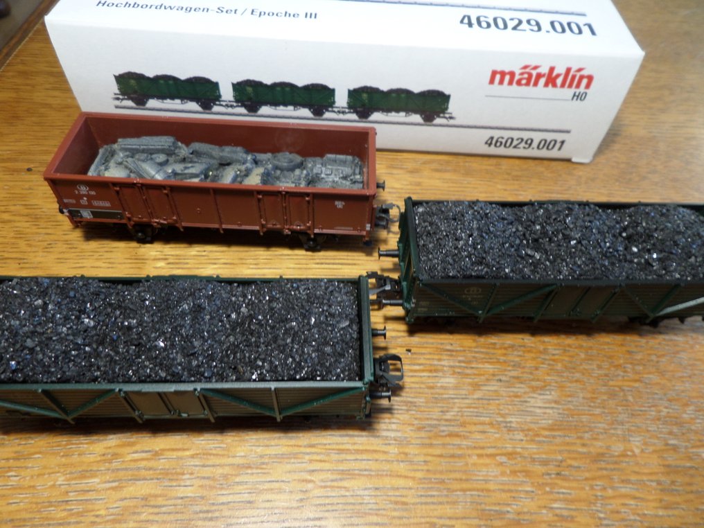 Märklin H0 - 46029.001 - Ensemble de wagons de marchandises pour trains miniatures (1) - Coffret de wagons à bords hauts - NMBS #4.3