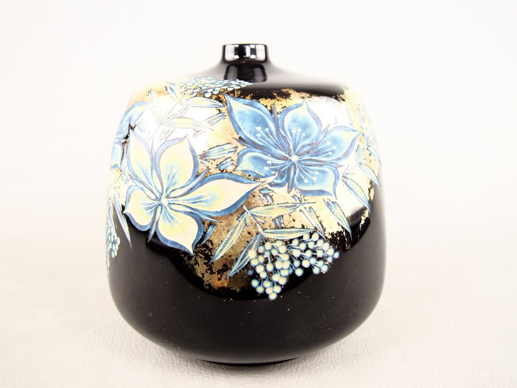 Single-flower vase - Lacquered wood - Carved Lacquer Floral Motifs Pattern Vase with Original Wooden Box - Japan #3.2