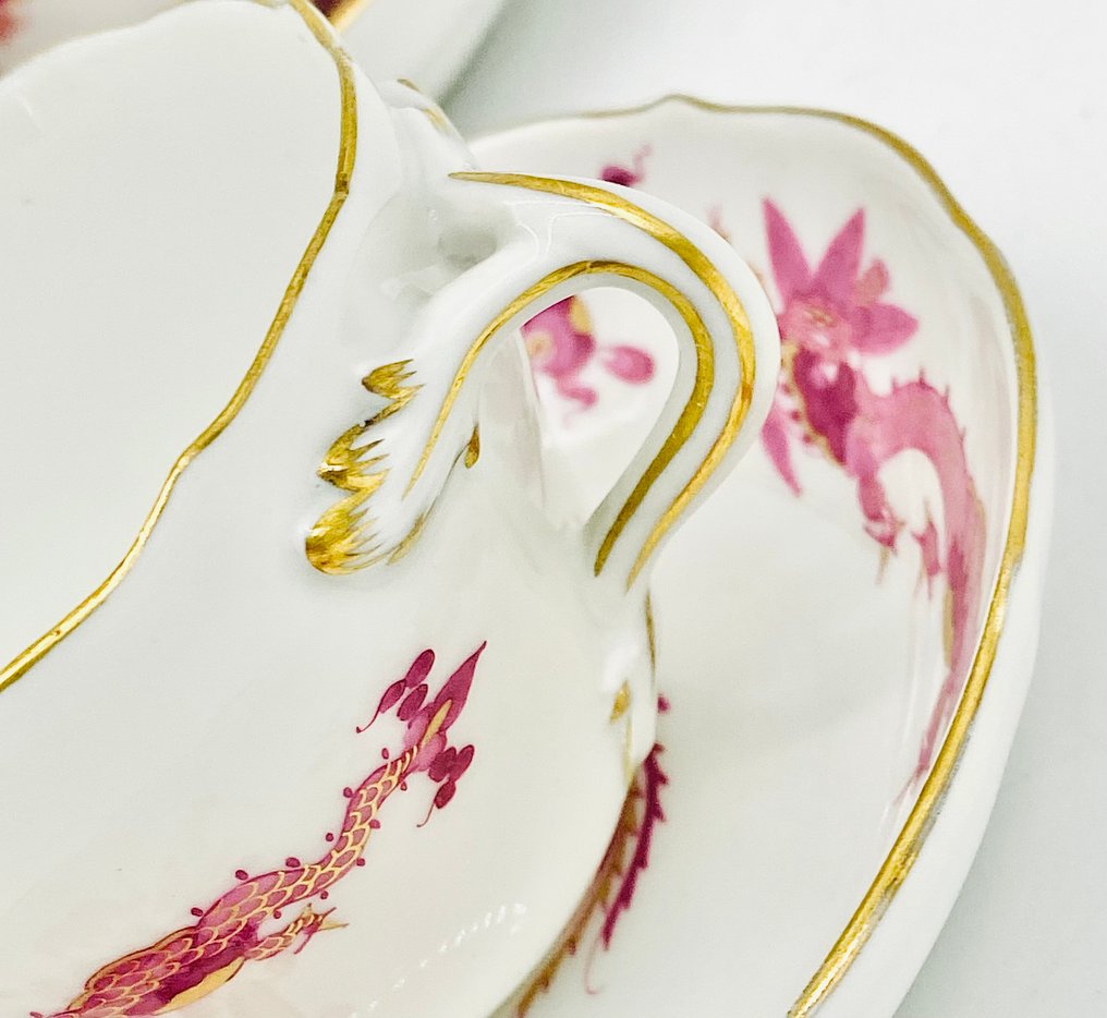 Meissen - Cup and saucer (6) - *Mokka* purpur Hofdrache reich - Porcelain #2.1