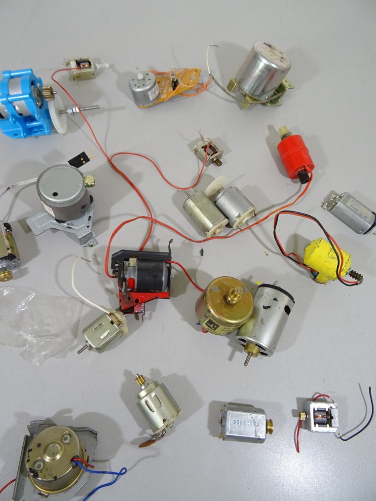 Faller, Diverse H0 - Σετ τρένων (20) - 20 κινητήρες και αντλίες για νερό. #3.2