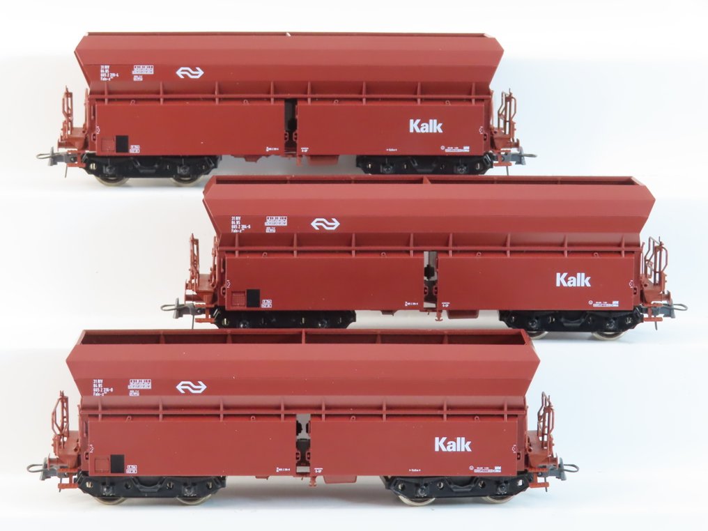 Roco H0 - 45978 - Modellvonat teherfuvarozási vagonszett (1) - 3-részes Zelflossers 'Kalk' típusú hamis-z 254 - NS #1.0