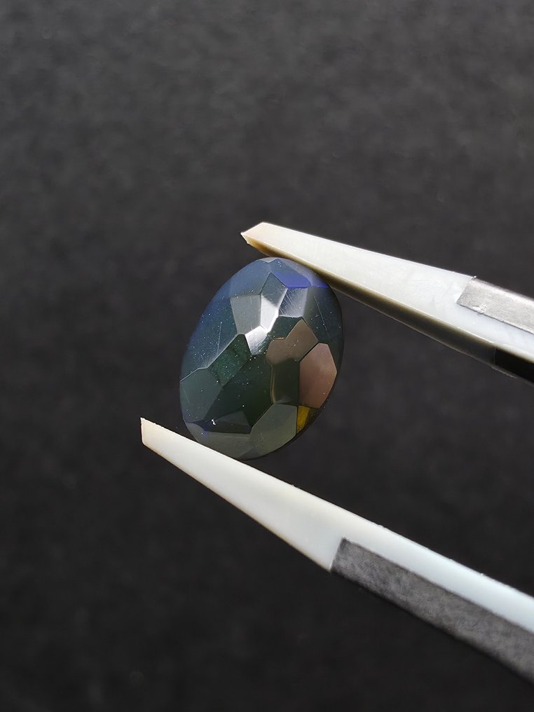 3.89 tcw 黑欧泊一批 多面的- 0.78 g - (3) #2.1