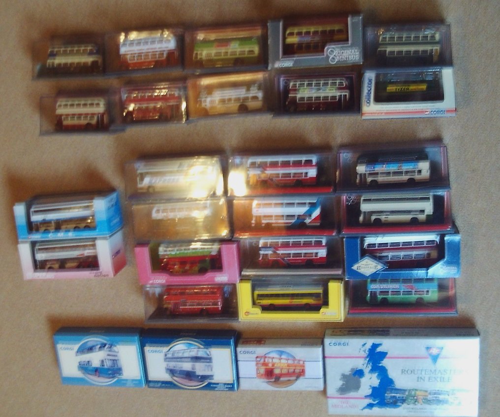 Corgi 1:64 - Modell autó  (31) - Routemaster en dubbeldekker autobus #1.0