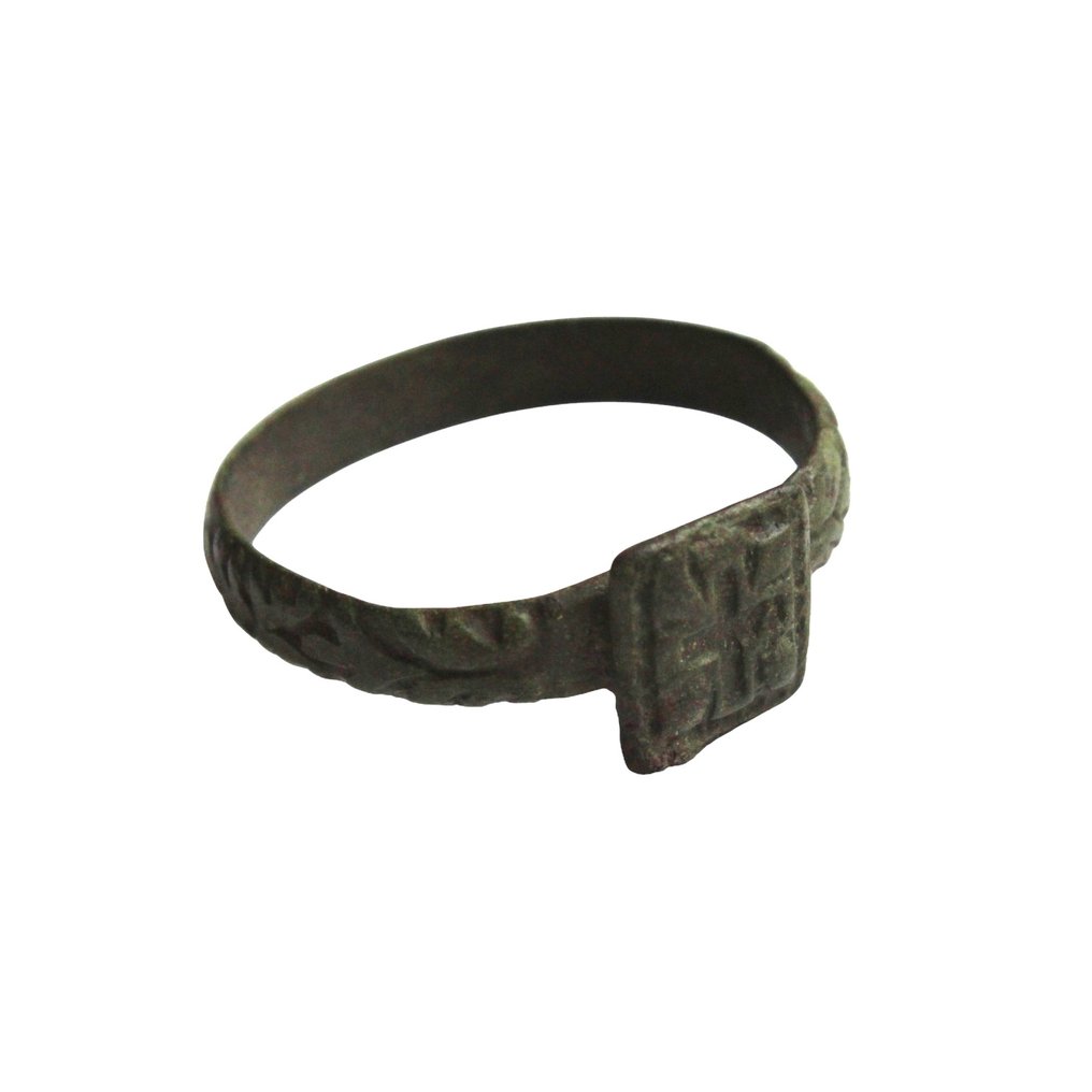 中世紀，十字軍時代 青銅色 带有圣殿骑士十字的戒指  (沒有保留價) #1.0