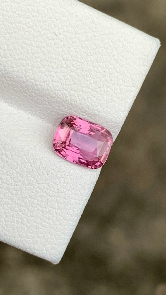 Nincs minimálár Narancssárga, Rózsaszín Zafír padparadscha - 1.55 ct - Nemzetközi Színes Drágakő Szövetség (ICA GemLab) - Padparascha Sapphire #4.3
