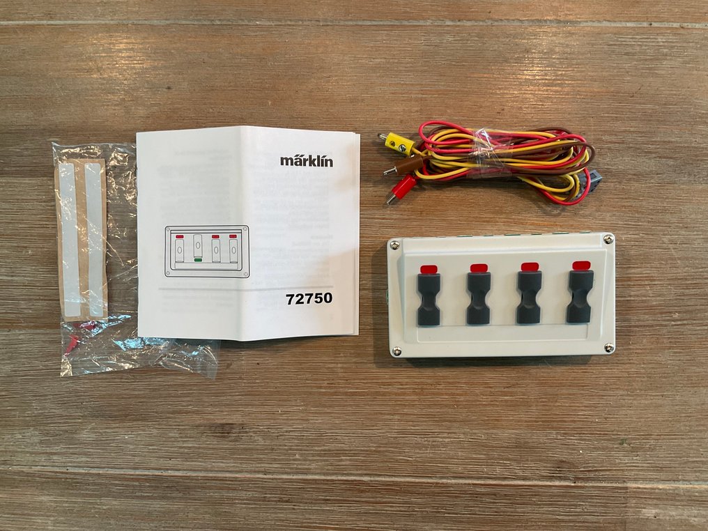 Märklin H0 - 3 x licht bloksignaal 74391, 3 x licht voorsignaal 74380, 1 x signaal schakelunit 72750 - Machetă tren (7) #4.3