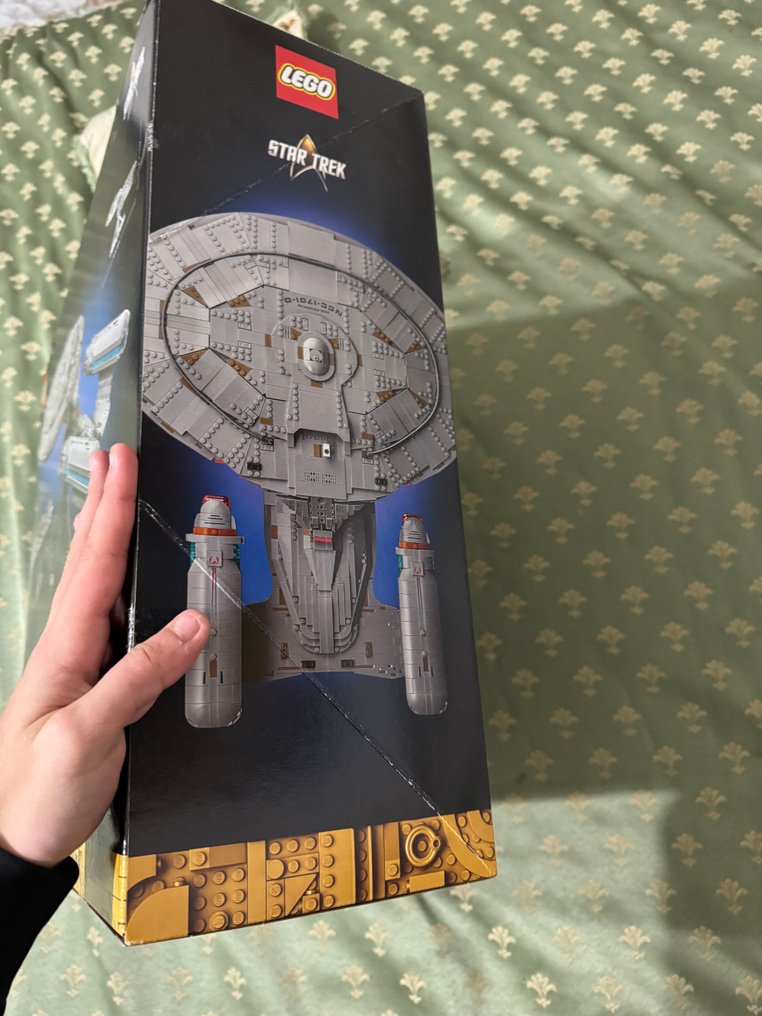 LEGO Set - 10356 - Star Wars - U.S.S. Enterprise NCC-1701-D #2.1