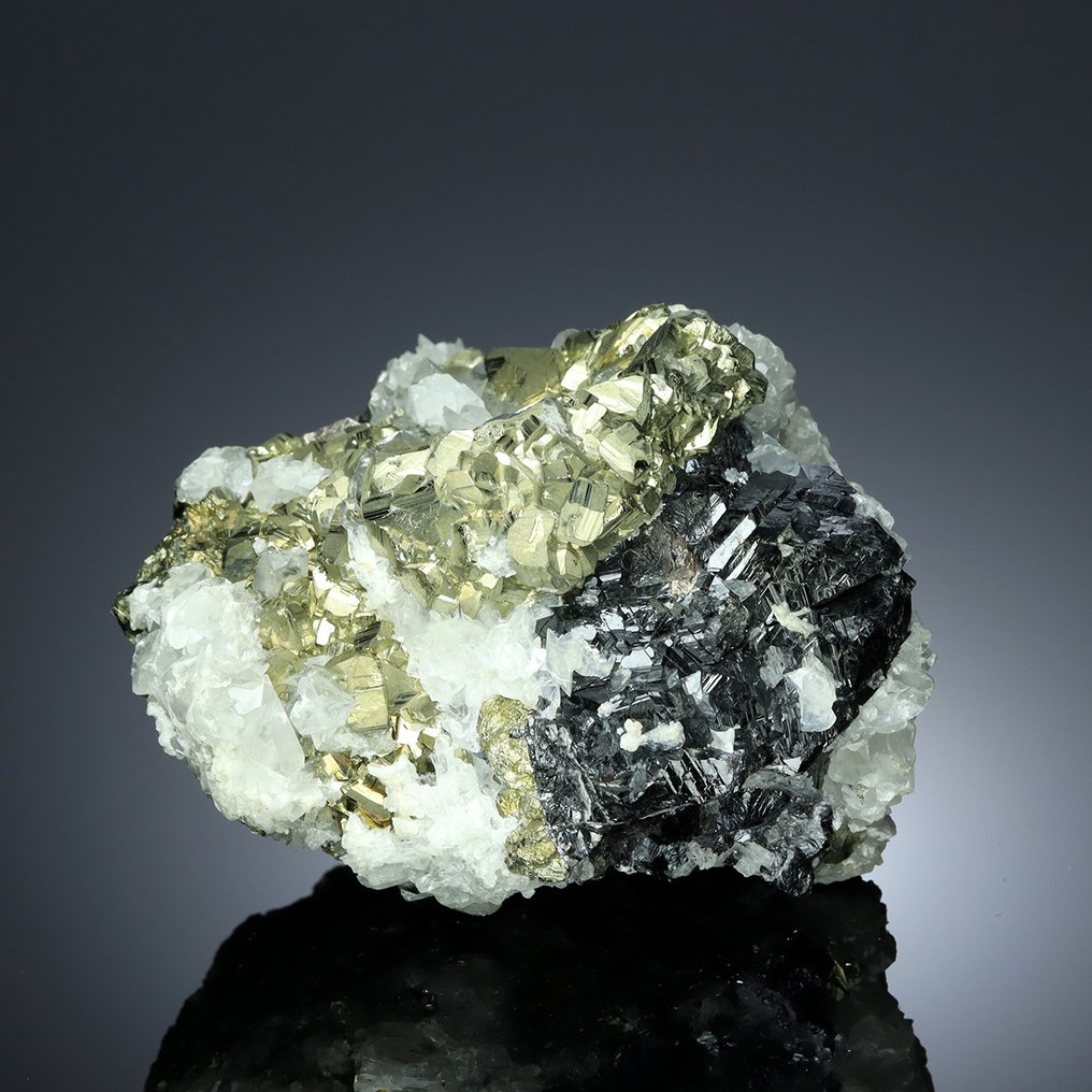 TETRAEDRITA EXCEPCIONAL com ESPALERITA, PIRITA, QUARTZO e CALCITA da Mina Trepča Stari Trg Espécime/Exemplar - Altura: 9 cm - Largura: 11 cm- 1280 g #2.1