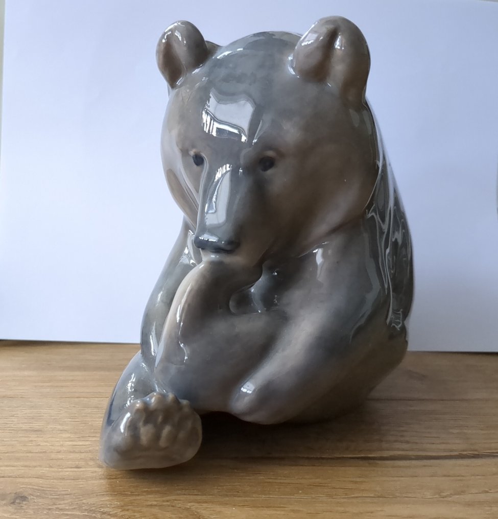 Royal Copenhagen - Αγαλματίδιο - Zittende beer - Πορσελάνη #1.0
