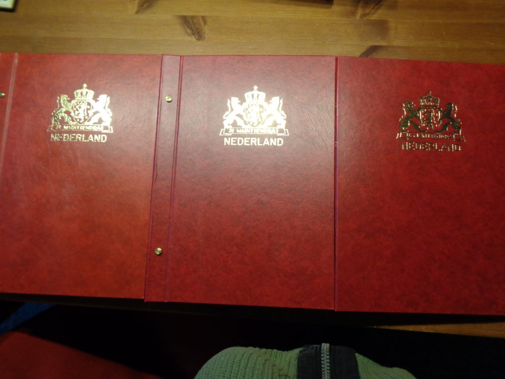 荷蘭  - 5本FDC专辑，重要的z.g.a.n.。 #2.1