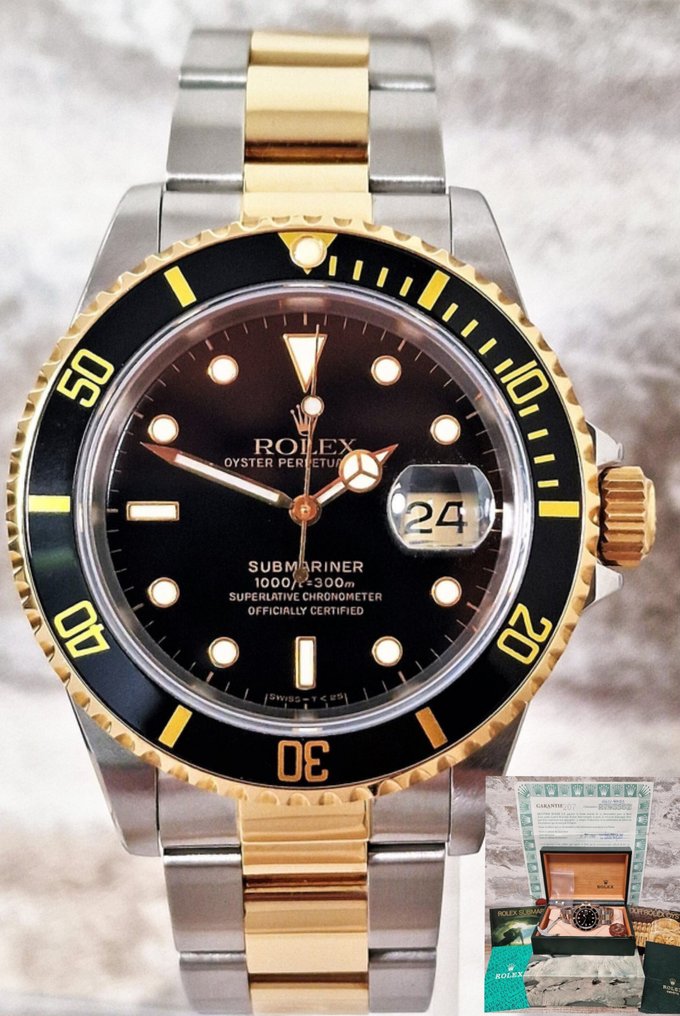 Rolex - Submariner Date - Bez ceny minimalnej
- Ref. 16613 - Mężczyzna - 1988 #1.0