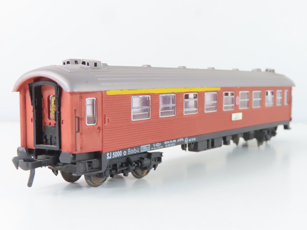 Fleischmann H0 - o.a. 5155 - Pienoisjunaradan matkustajavaunu (3) - 3x 4-istuimellista pikajunavaunua 1. / 2. ja 2. luokassa. - SJ #3.2