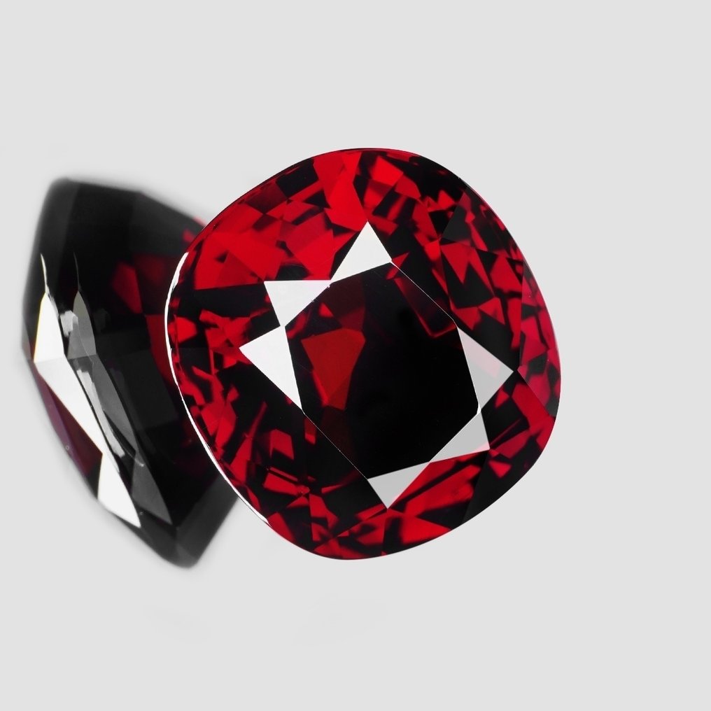 Red Spinel - 4.77 ct - Lotus Gemology #2.1