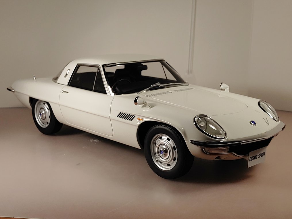 Kyosho 1:12 - Modell kupé - Mazda Cosmo Sport - 1967 - Begrenset utgave #001 av 600 stk #1.0
