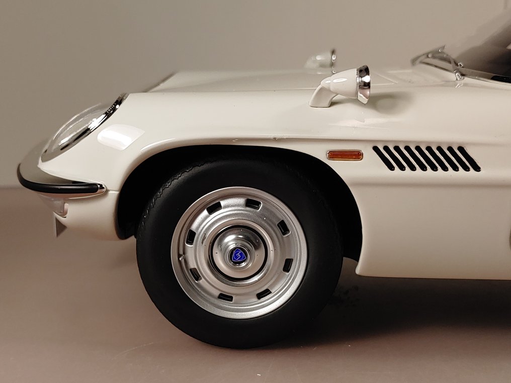 Kyosho 1:12 - Model coupé - Mazda Cosmo Sport - 1967 - Limited Edition #001 of 600 pcs #4.3