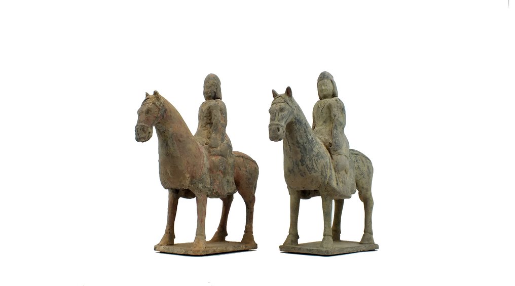 Ancient Chinese, Northern Wei Terracotta Extremely Rare Pair of Pottery Figures of Mounted Warriors, Conducting a Military Orchestra, N. TL - 29 cm #1.0