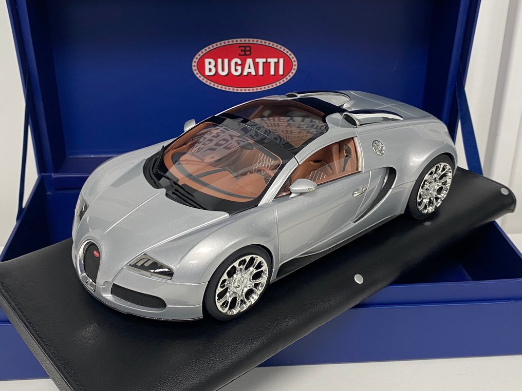 MR Models 1:18 - Modellino di auto - Bugatti Veyron Grand Sport Pebble Beach 2008 - Superbo collezionista imbullonato a mano! Modello numerato 32 su 50 esemplari nel mondo! #4.3