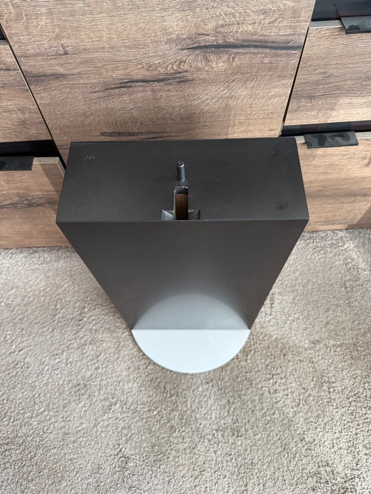 Bang & Olufsen - CD Cabinet - Glossy black. CD player #4.3