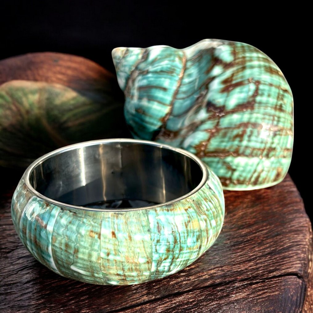 No - Reserve Steel bracelet with a Turbo Marmoratus shell mosaic - Height: 89 mm - Width: 89 mm- 70 g #2.1