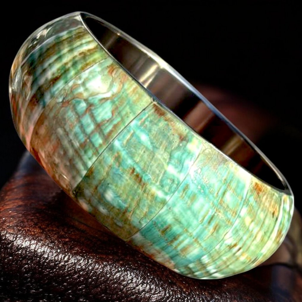 No - Reserve Steel bracelet with a Turbo Marmoratus shell mosaic - Height: 89 mm - Width: 89 mm- 70 g #3.2