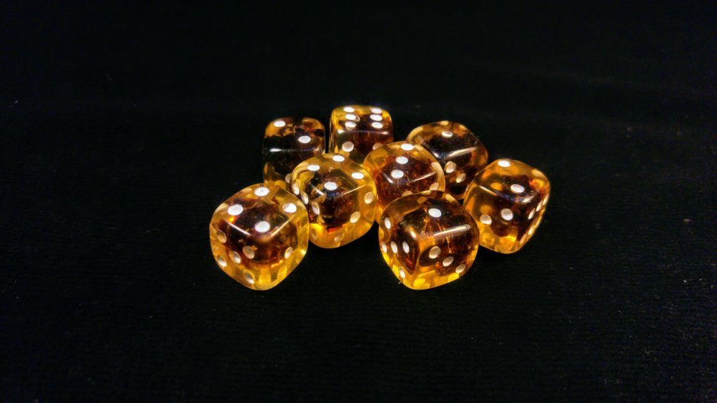 handgefertigt - Bernstein - 8 Playing Dices - 1.3 cm - 1.3 cm (Ohne mindestpreis) #2.1