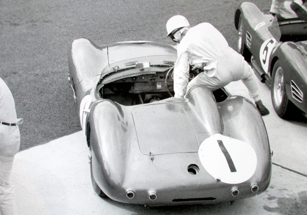 Aston Martin DBR1 #1 S.Moss/Ferrari 250 #5 D.Gurney/Porsche 718 RSK #18 E.Barth - Start 1000 Km Nürburgring 1959 - Different #2.1