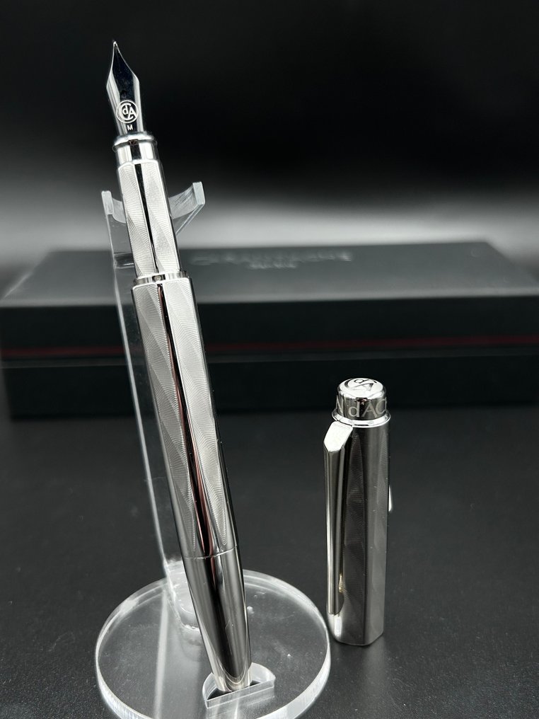 Caran d'Ache - RNX 316 Acero inoxidable en color plata. - Vulpen #2.1