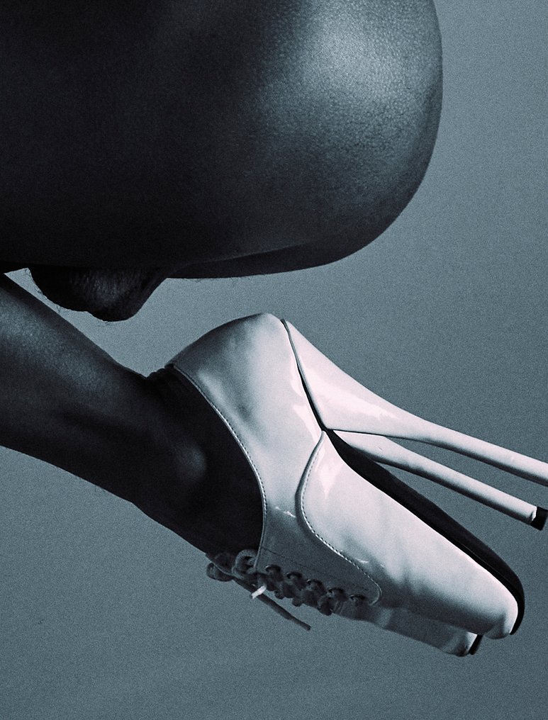 Dominik Valvo - Velvet Bound #1 #4.3