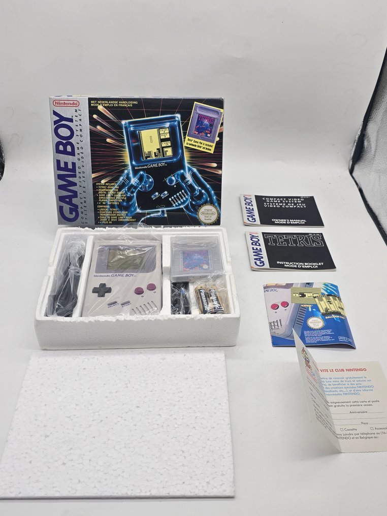 Nintendo - Gameboy Classic - FS - DMG-01 - 1989-  Extremely Rare - Limited Edition Hard Box - First Edition - FAH - Including - Video game console + games - In original box #1.0