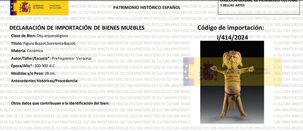 Pre-Hispanic Veracruz Smiling Figure Ceramic. Spanish Import License. - 28 cm #3.2