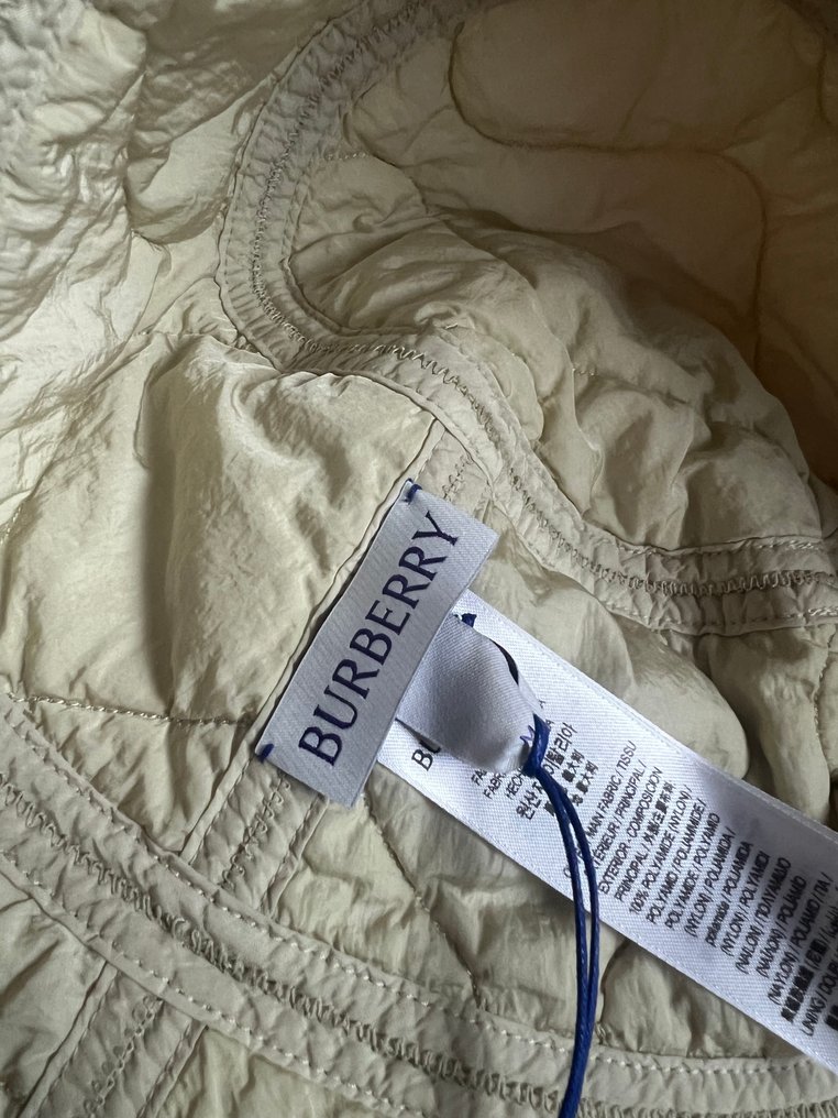 Burberry - Hat (1) - Nylon #3.2