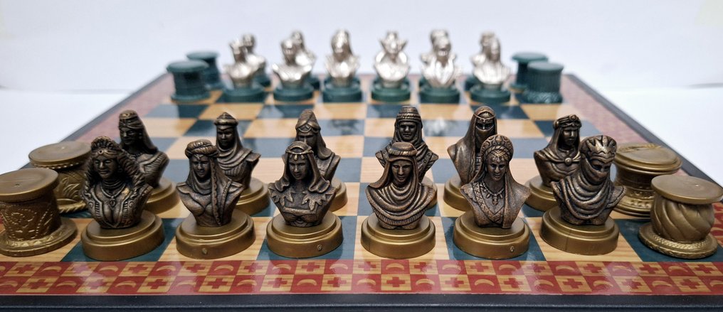 Chess set - Las Damas - Metal #2.1