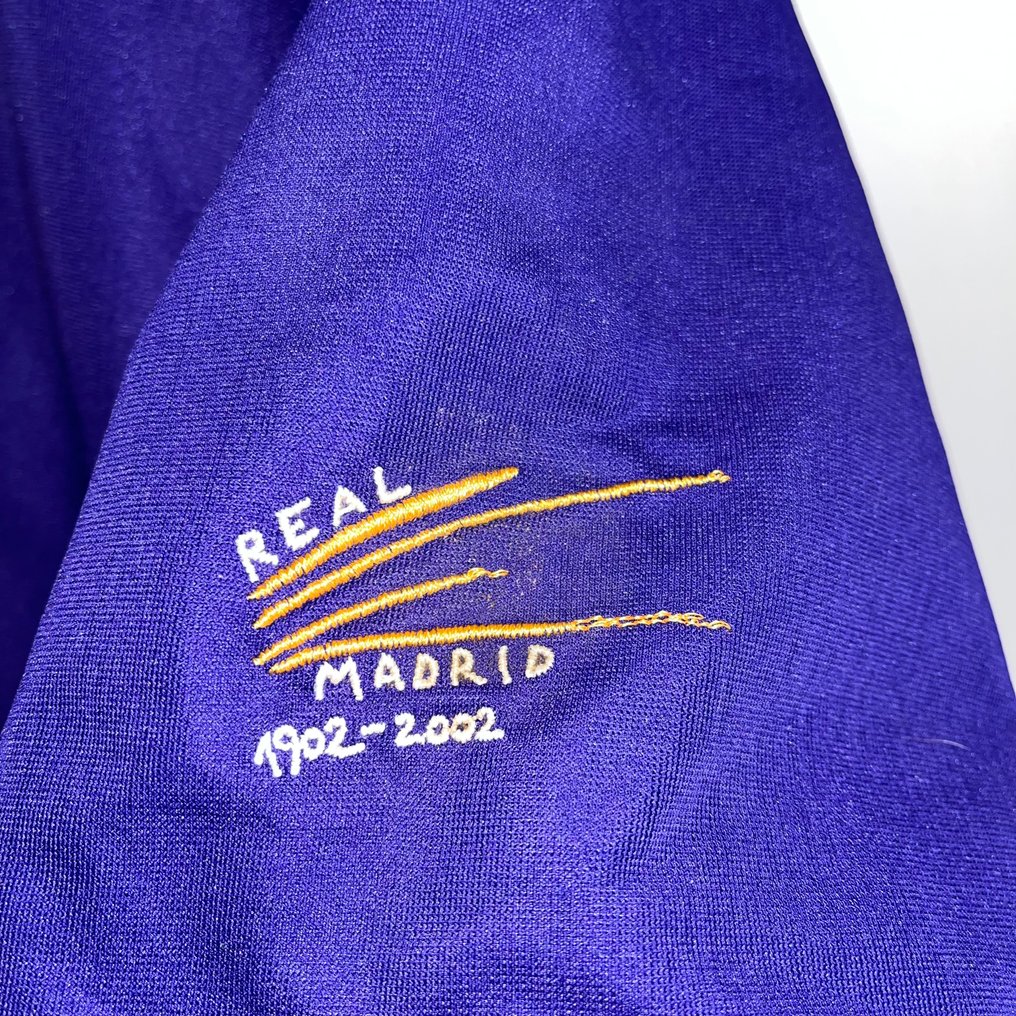 皇家马德里 - 西班牙甲级联赛 - 齐内丁·齐达 - 2002 - 足球衫 #4.3