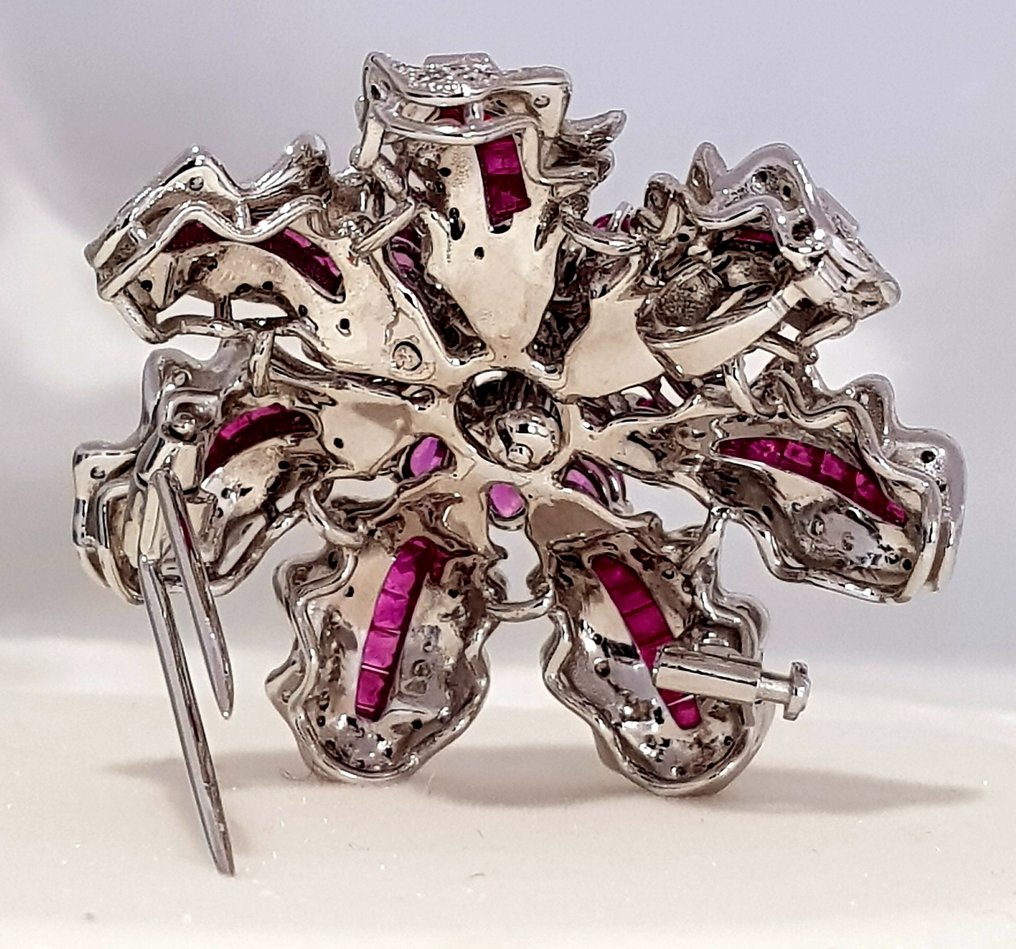 胸针 - 18K包金 白金 -  11.00ct. tw. 钻石 (天然)  - 红宝石 #2.1