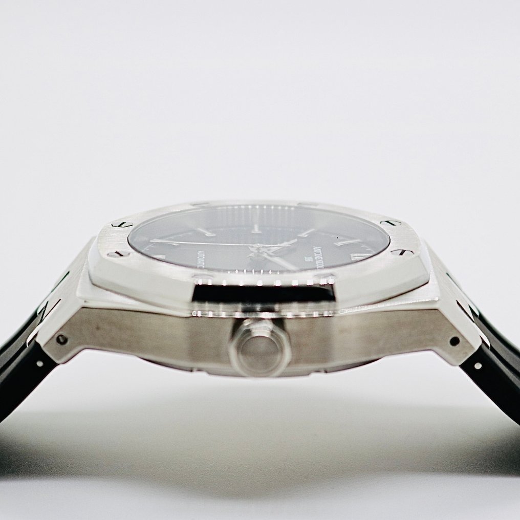 Antoine Nicolas 1986 - Cannes - No reserve price - Unisex - 2020+ #4.3