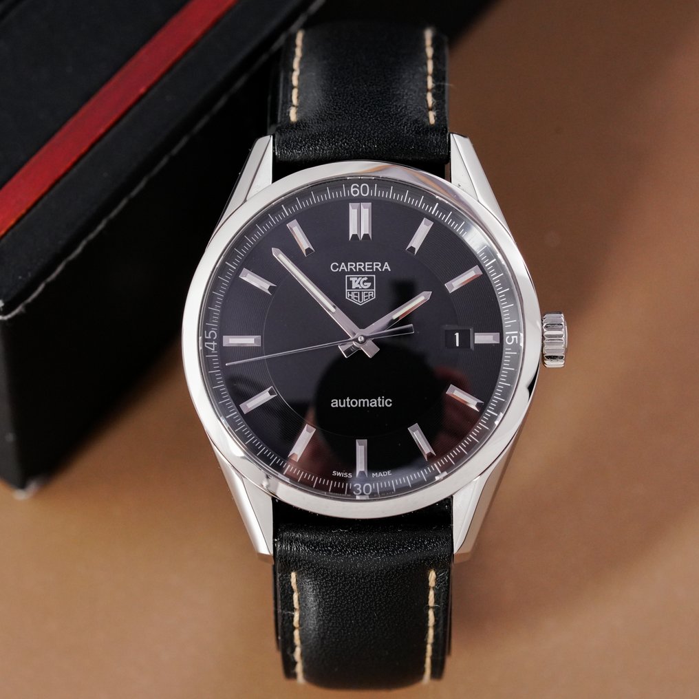 TAG Heuer - Carrera Calibre 5 - WV211B-1 - Men - 2010-2020  #1.0