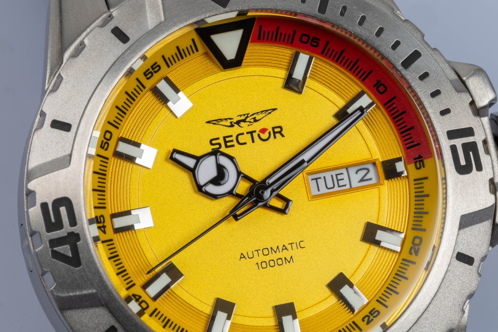 Sector - Legend - Automatic - TITANIUM - Helium valve - yellow/ochre - 1000 M - 43 mm - No reserve price - Men - 2020+ #2.1