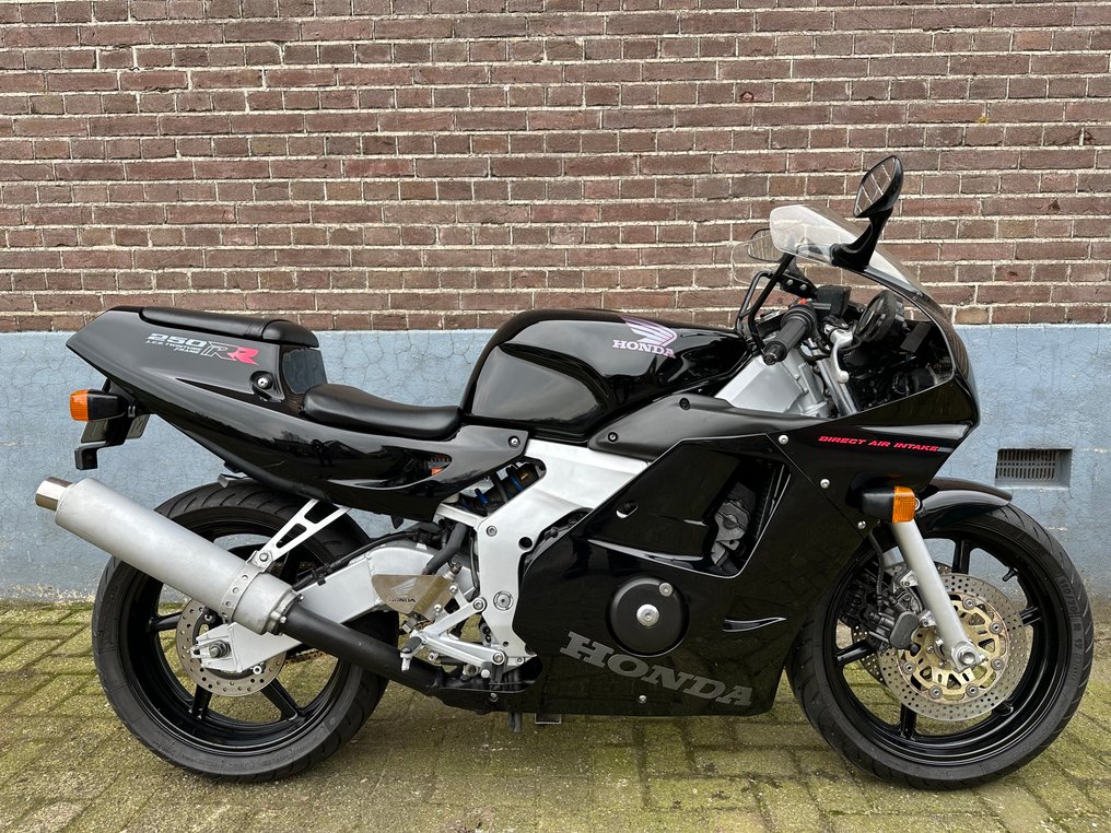 Honda cbr mc22 hot sale