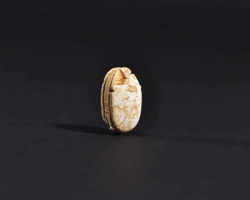 Ancient Egypt, Second Intermediate Period Faience Scarab - 1.6 cm (No reserve price) #2.1